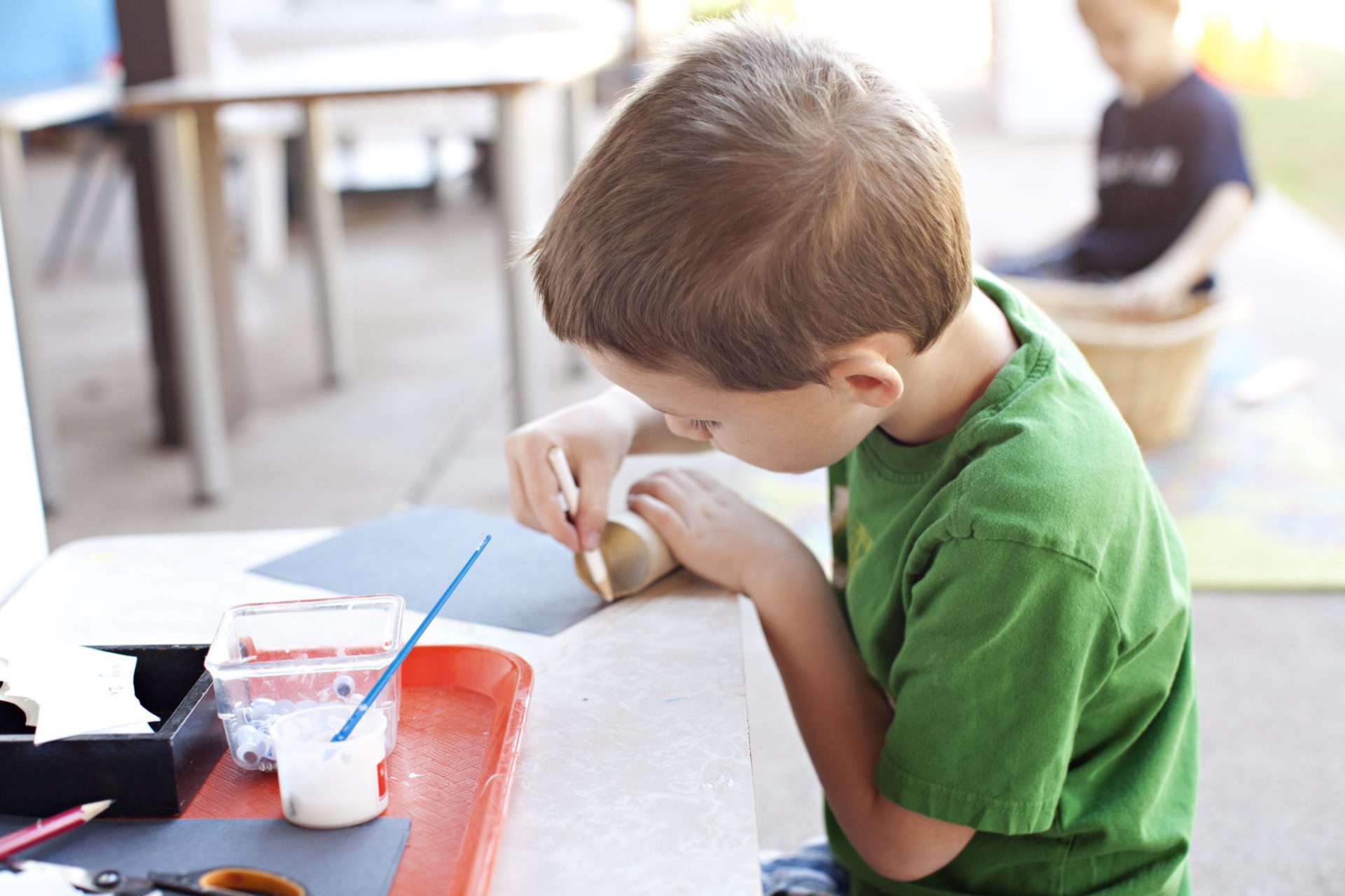 What are the Benefits of a Montessori School?